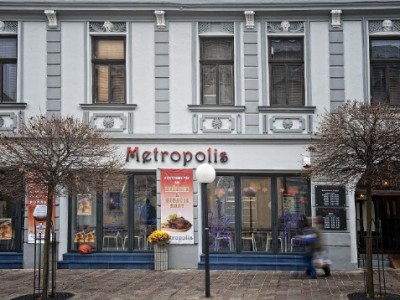 Metropolis-Retaurcia